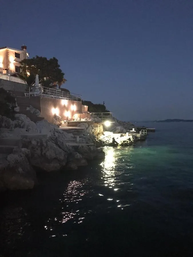 Aparthotel Villa Luna Trogir Croatia