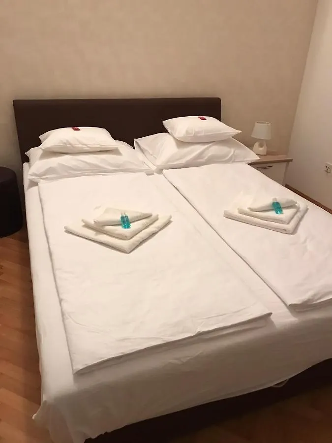 Aparthotel Villa Luna Trogir