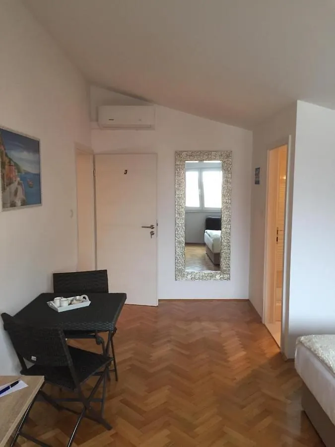Villa Luna Trogir Aparthotel