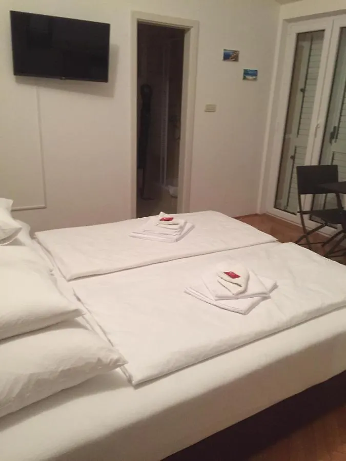 Aparthotel Villa Luna Trogir Croatia