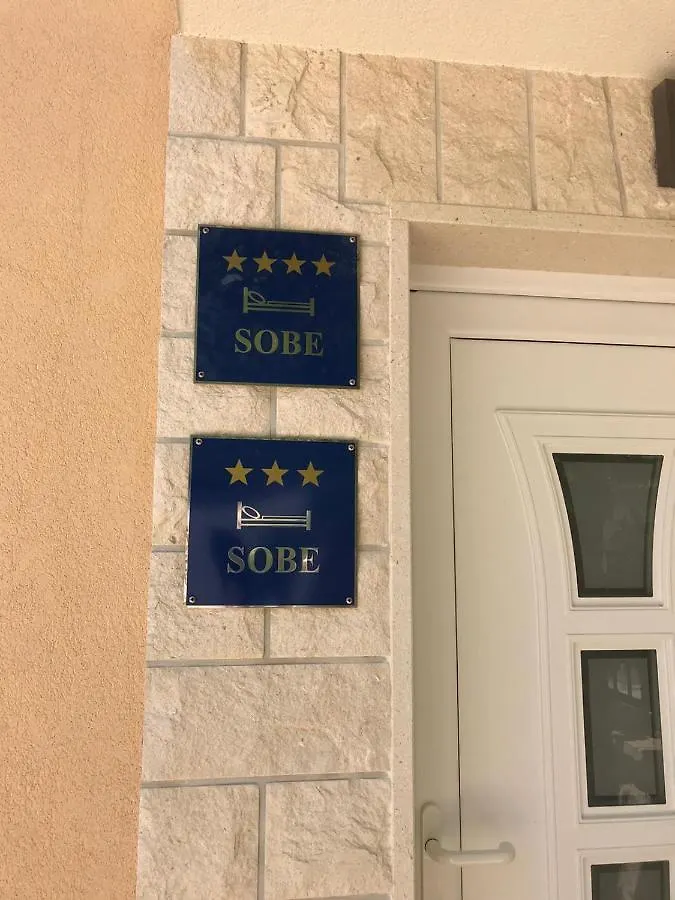 Aparthotel Villa Luna Trogir