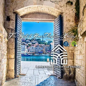 Aparthotel Limestone Heritage House, Trogir